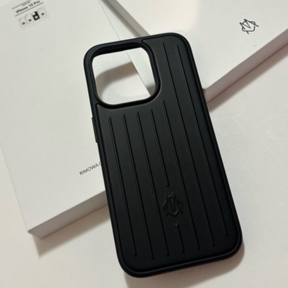 Rimowa Black Vertical Groove iPhone Case compatible for iPhone 15 Pro